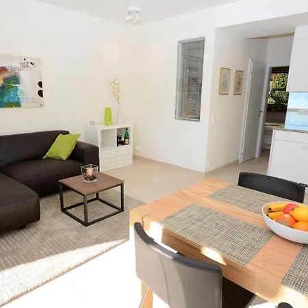 Collina D'Oro C14 By Fewotessin Apartment *